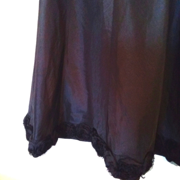 Gilani Full Skirt with Rosette Detail - Picture 4 of 10